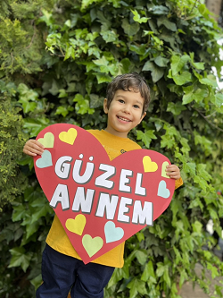 ANNELER GÜNÜ